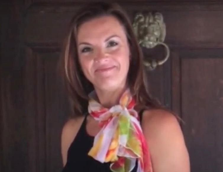 How to tie your scarf - Watch and play!