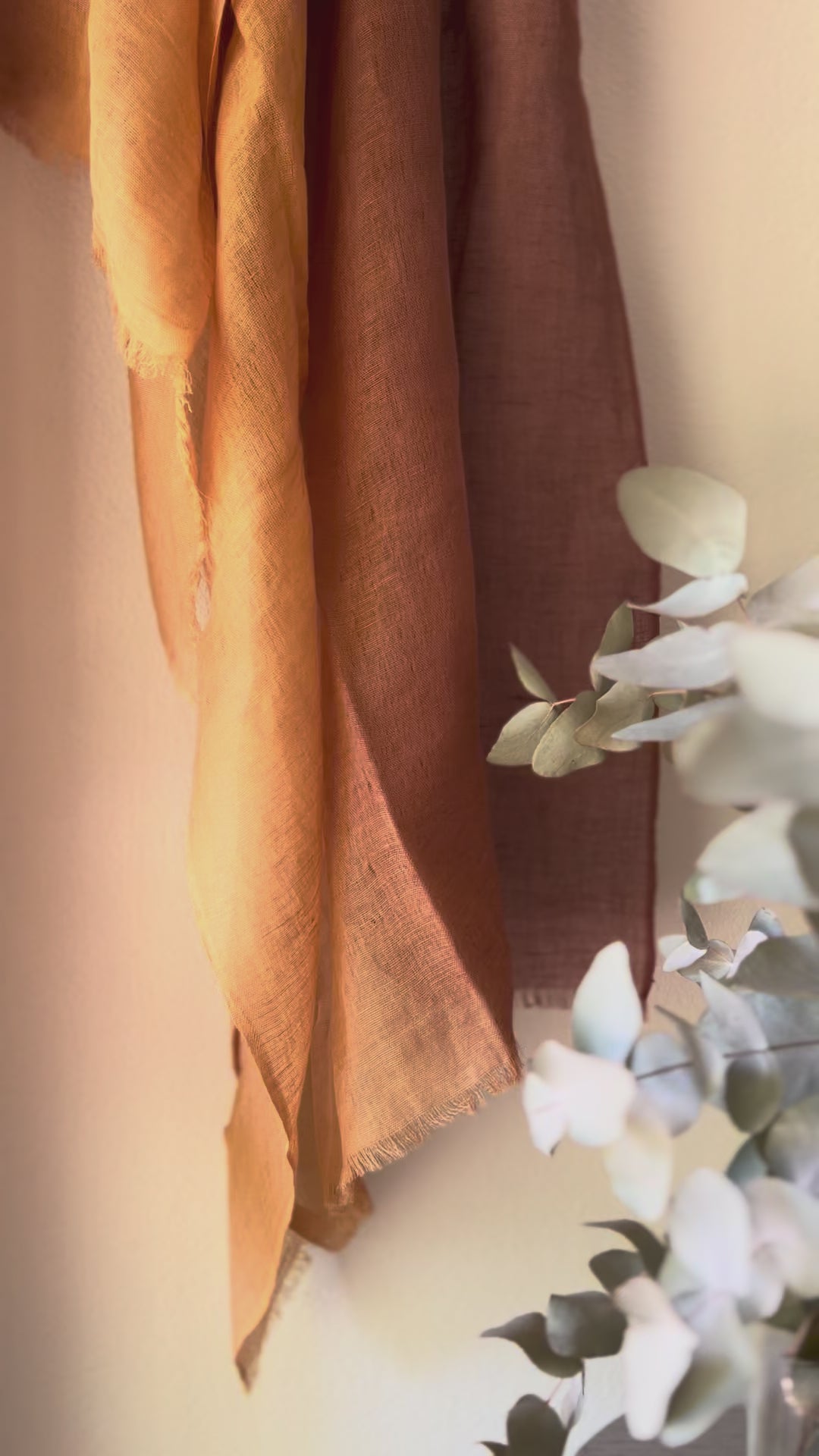 Video Caramel Brown Ombre Scarf